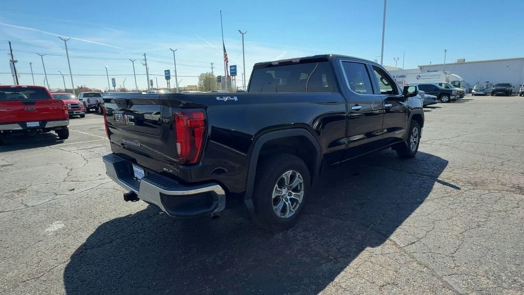 2022 GMC Sierra 1500 SLT