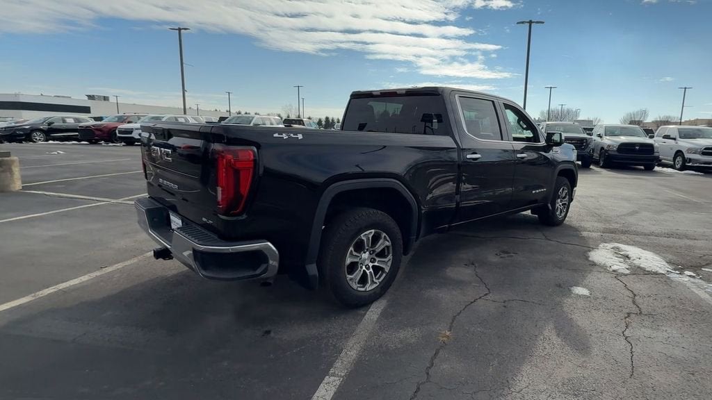 2022 GMC Sierra 1500 SLT