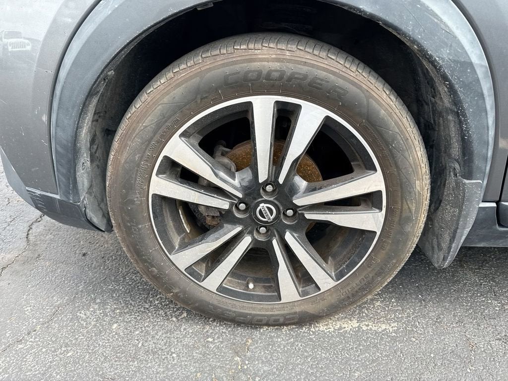 2020 Nissan Kicks SR