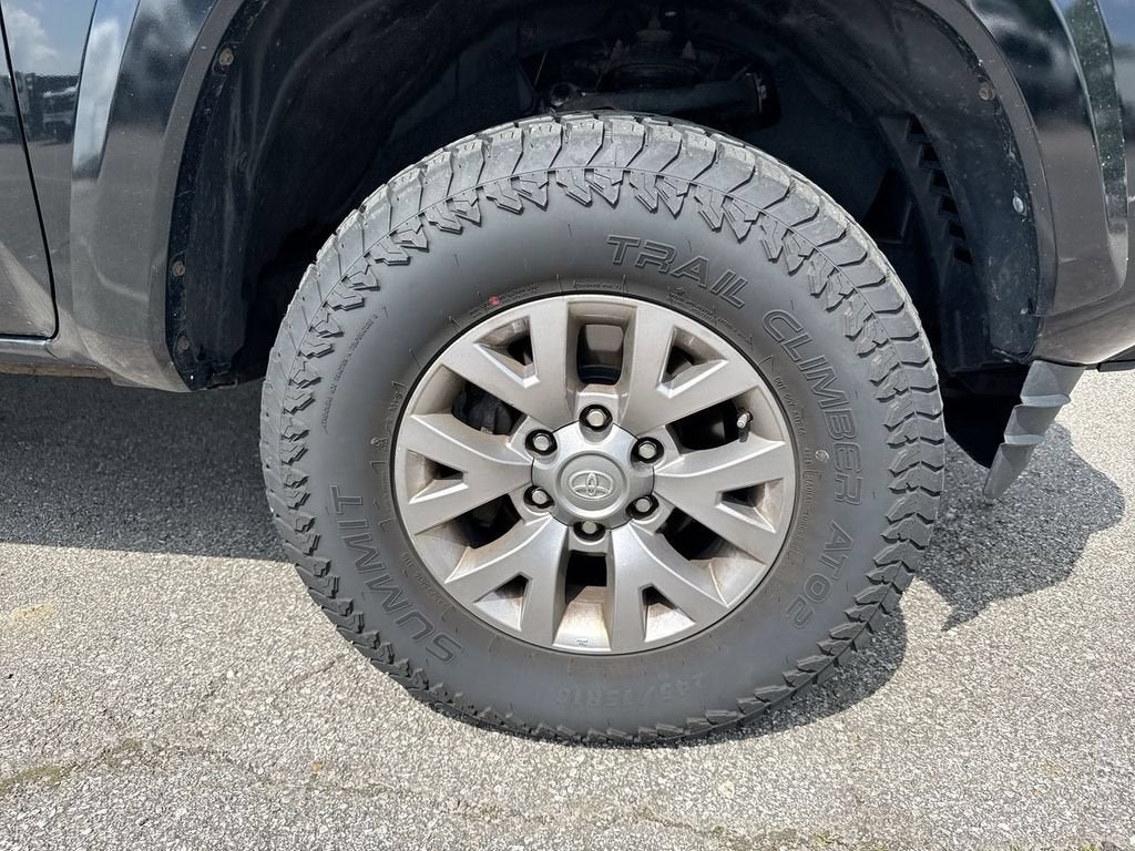 2017 Toyota Tacoma SR5