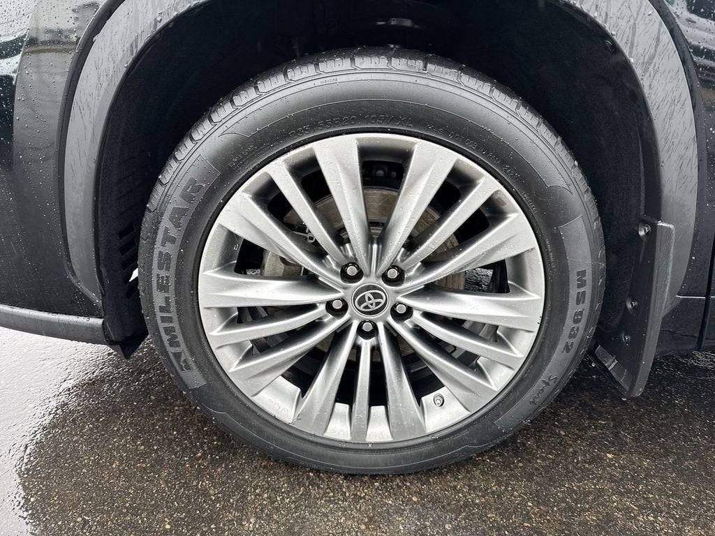 2021 Toyota Highlander Hybrid Platinum