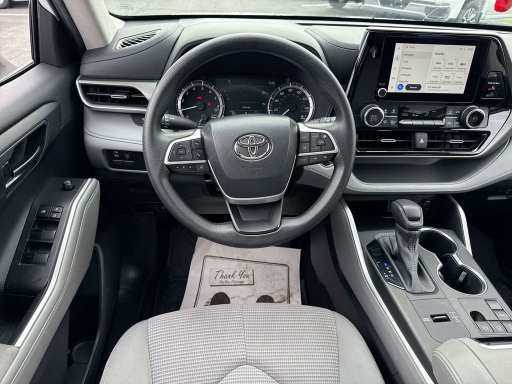 2023 Toyota Highlander L