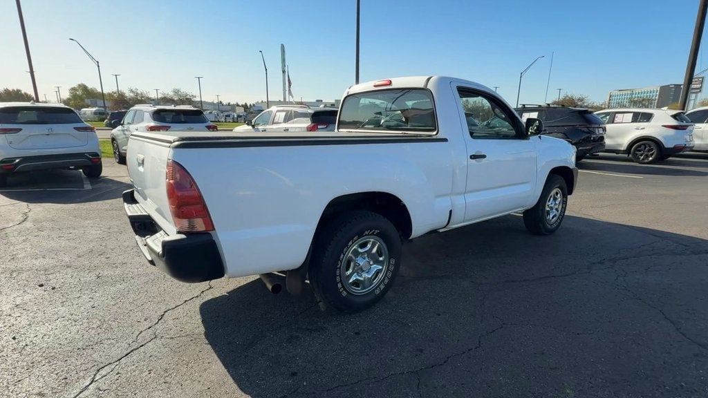 2013 Toyota Tacoma 2WD Regular Cab Standard Bed I4 Manual (Natl)