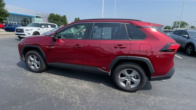 2022 Toyota RAV4 Hybrid XLE