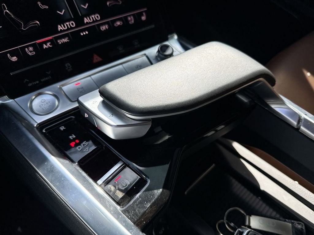 2019 Audi e-tron Premium Plus