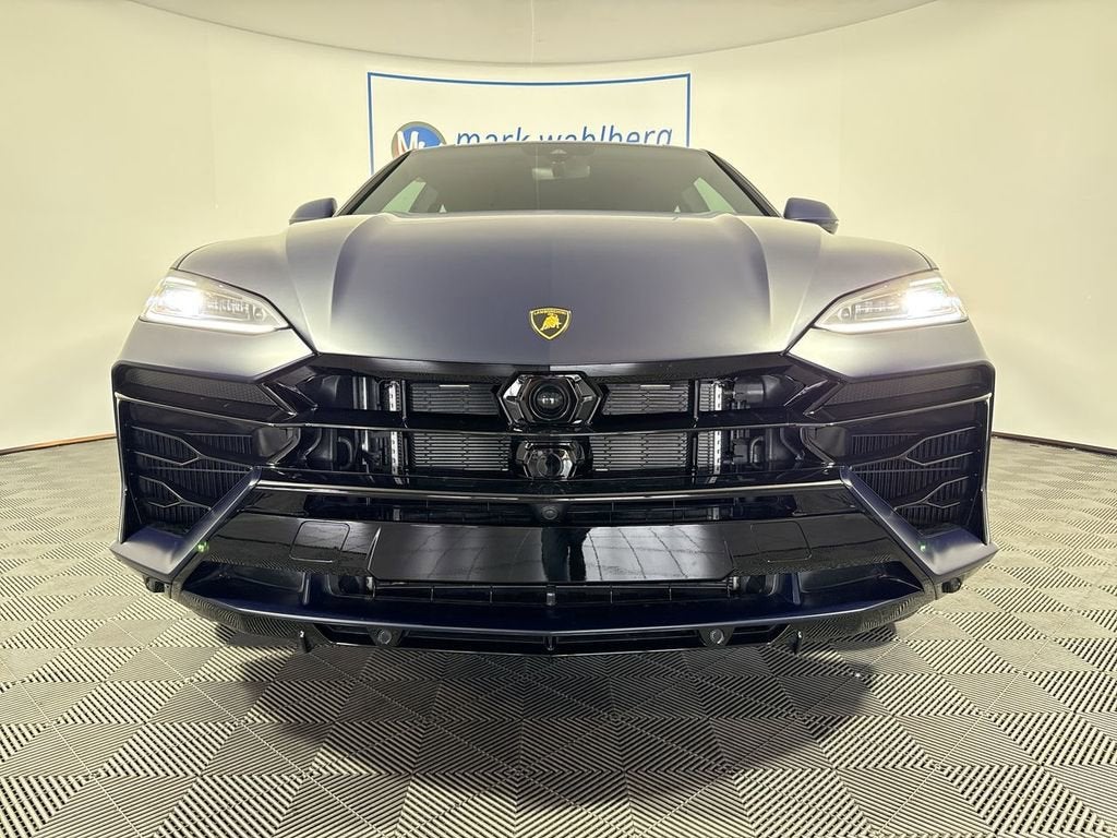 2025 Lamborghini Urus SE
