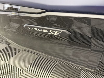 2025 Lamborghini Urus SE