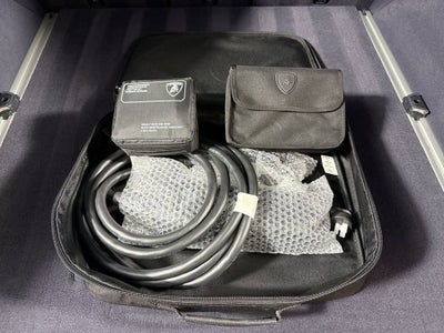 2025 Lamborghini Urus SE