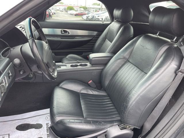 2004 Ford Thunderbird Deluxe