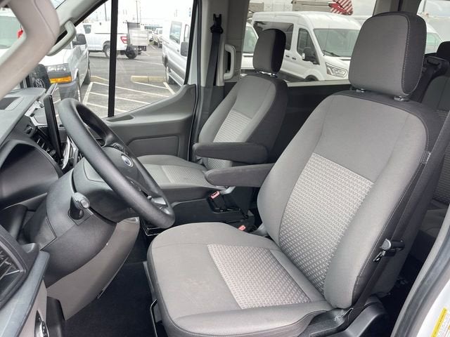 2024 Ford Transit Passenger Wagon XL