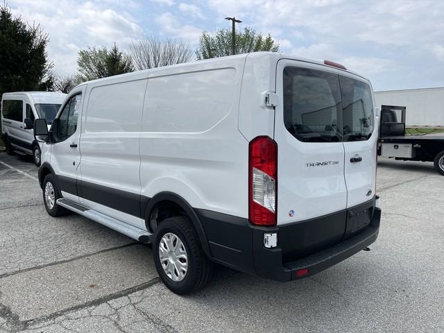 2024 Ford Transit Cargo Van T-250 130" Low Rf 9070 GVWR RWD