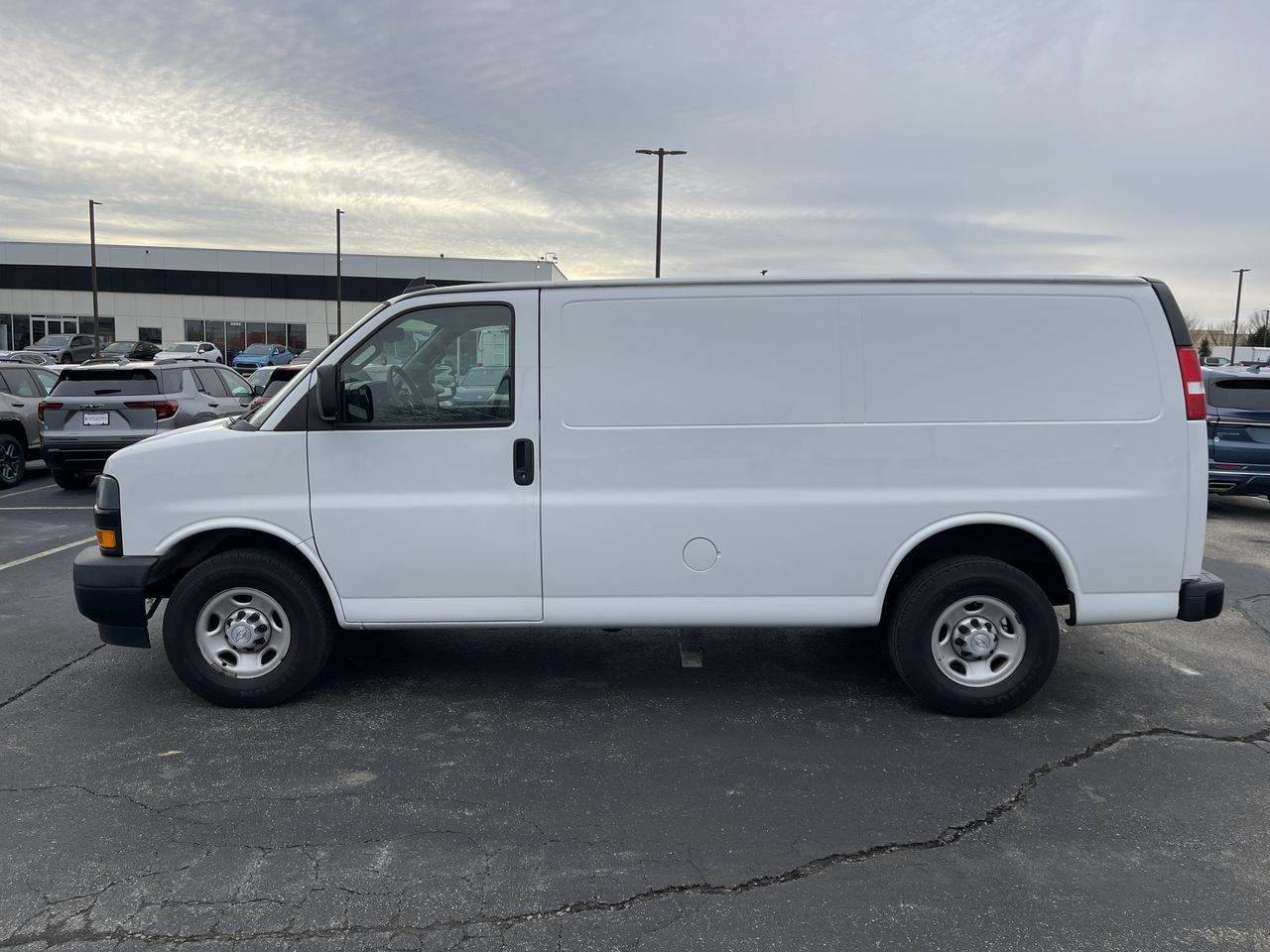 2018 Chevrolet Express Cargo 3500 3500 Regular Wheelbase Rear-Wheel Drive
