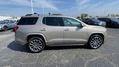 2022 GMC Acadia Denali