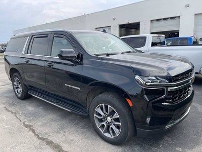 2023 Chevrolet Suburban LS