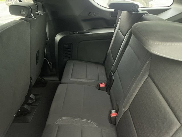 2023 Chevrolet Suburban LS