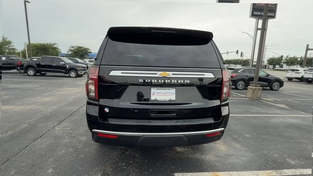2023 Chevrolet Suburban LS
