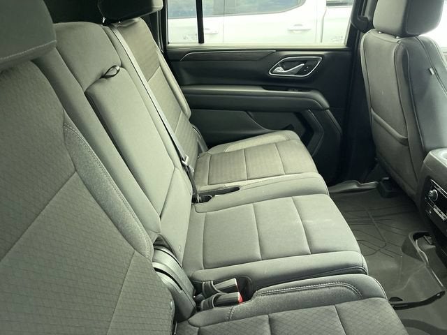 2023 Chevrolet Suburban LS