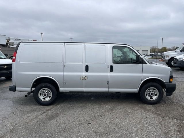 2019 GMC Savana Cargo 2500 2500 Regular Wheelbase Rear-Wheel Drive