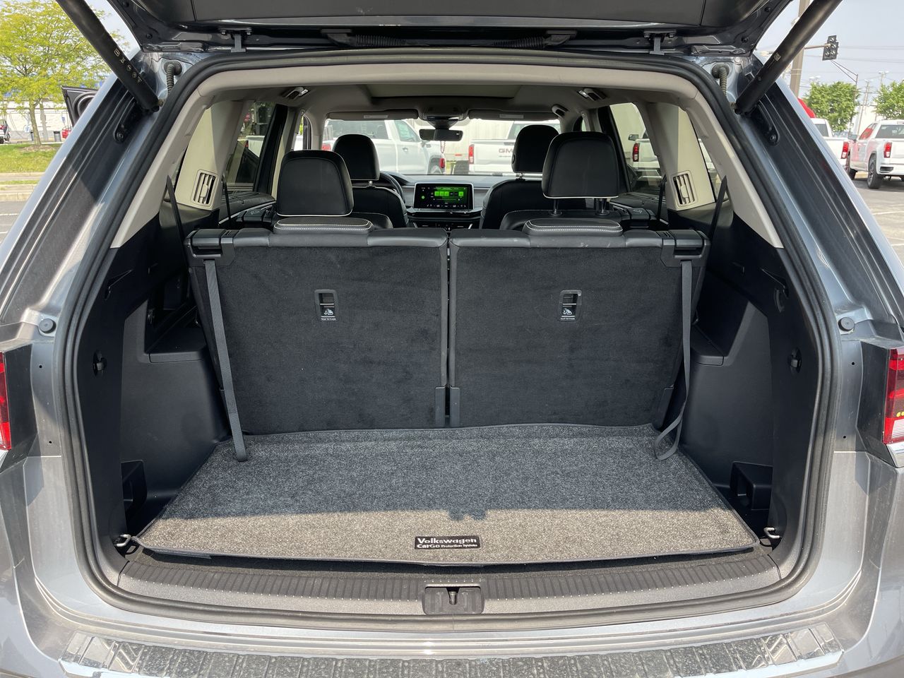 2024 Volkswagen Atlas 2.0T SEL Premium R-Line