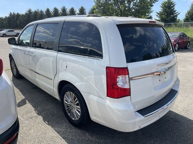 2011 Chrysler Town & Country Limited
