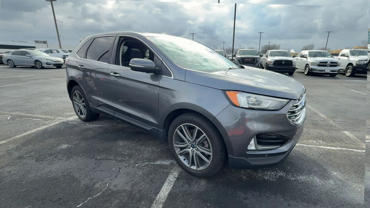 2022 Ford Edge Titanium