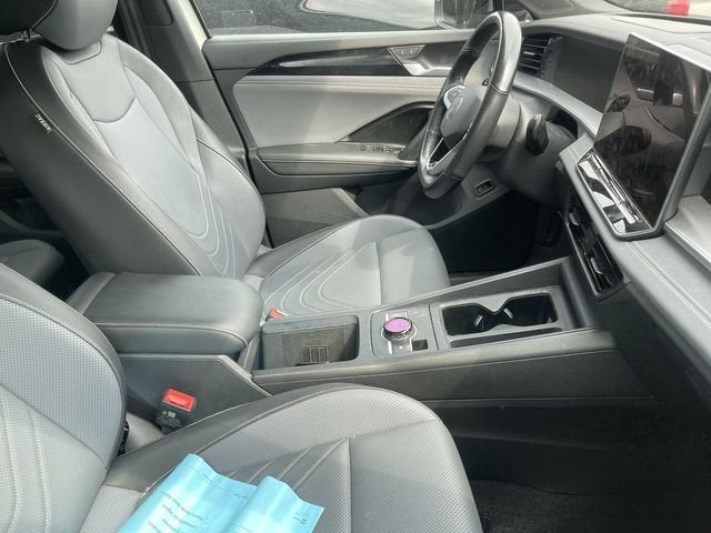2025 Volkswagen Tiguan SE R-Line Black