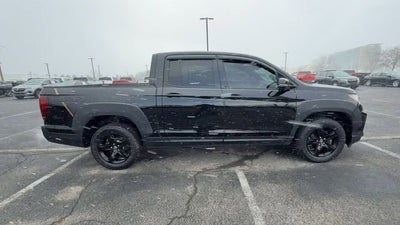 2022 Honda Ridgeline Black Edition