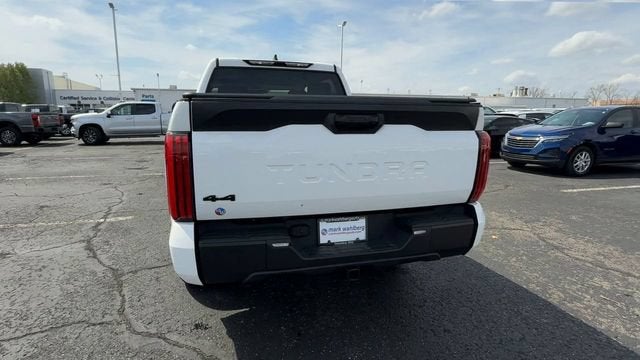 2024 Toyota Tundra 4WD SR5