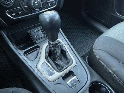 2016 Jeep Cherokee Sport