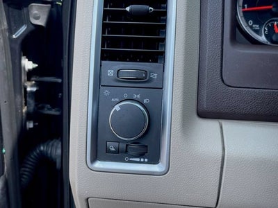 2017 RAM 1500 SLT Quad Cab 4x4 6'4" Box
