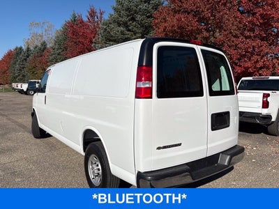 2025 Chevrolet Express Cargo WT