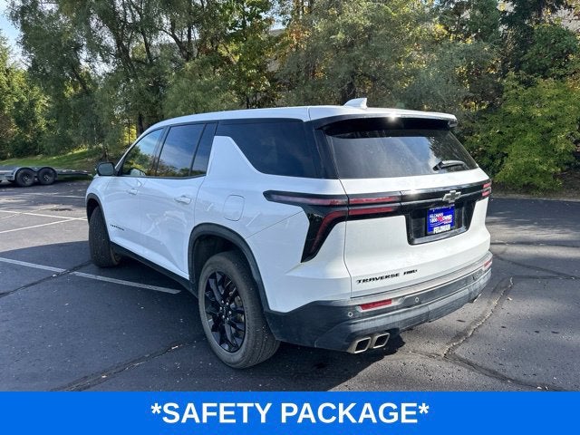 2024 Chevrolet Traverse LS