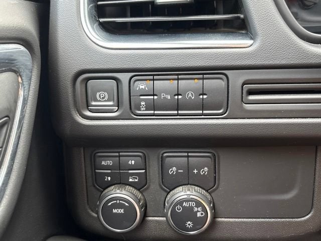 2023 Chevrolet Suburban LS