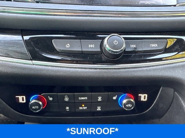2019 Buick Enclave Essence