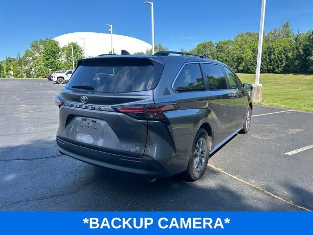 2021 Toyota Sienna LE