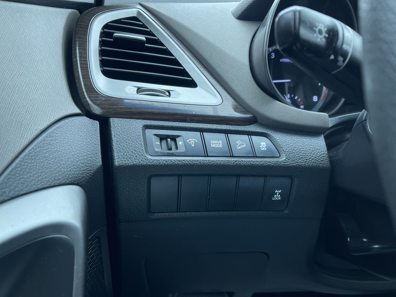 2017 Hyundai Santa Fe SE