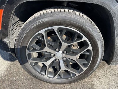 2022 Jeep Grand Cherokee Summit