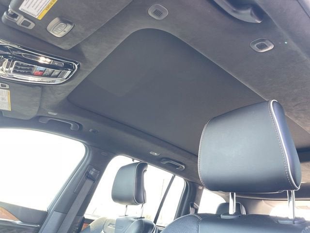 2022 Jeep Grand Cherokee Summit