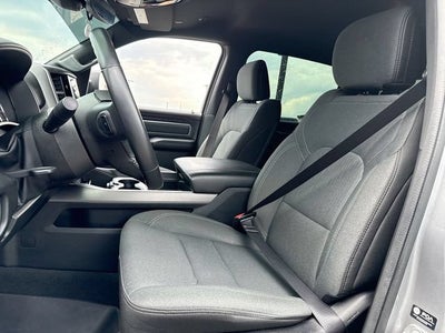 2022 RAM 1500 Big Horn Crew Cab 4x4 5'7" Box