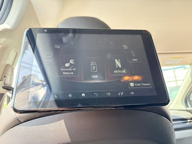 2024 Kia Carnival MPV SX